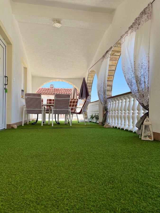Apartman Tunja Vir Exterior photo